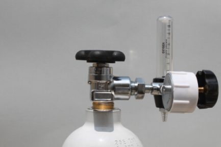 Fa-Valve-Regulator-connected-to-CylinderImage1